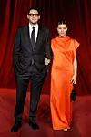 Elliot Grainge i Sofia Richie Grainge snimljeni 2024. godine u izlasku