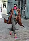 Sarah Jessica Parker u cipelama vlastitog istoimenog brenda.