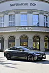 Tomić & Co. je još 1993. otvorio prvi zagrebački autosalon BMW grupe u novinarskom domu u Zagrebu.