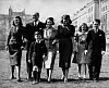 Obitelj Joea i RoseKennedy na okupu u Londonu, 1938. gdje je on bio američki ambasador
