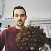 Nekada je imao kratku i ravnu kosu