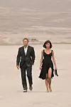 Daniel CRAIG et Olga KURYLENKO in Marc Forster's film