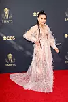 Devery Jacobs u 'prozirnom' trendu.