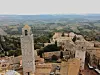 Srednjovjekovni San Gimignano poznat je po tornjevima koji se vide s nekoliko kilometara udaljenosti