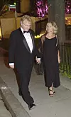 Sa suprugom Micki Velton pomirio se nakon afere s odlascima u bordel i ostao s njom cijeli život