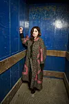 Rosa Barba iza sebe ima bogatu međunarodnu karijeru – izlagala je u najprestižnijim svjetskim muzejima i galerijama poput MoMA-e u New Yorku, Centre Pompidoua u Parizu, Tate Moderna u Londonu i Neue Nationalgalerie u Berlinu