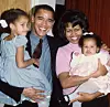 Obitelj na okupu: Barack, Michelle, Sasha i Malia Obama