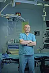 Danas su kirurzi dio multidisciplinarnog tima, koji s dobivenim rezultatima pretraga planira liječenje.