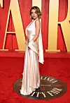 Glumica je nosila istu haljinu kao i Angelina Jolie na Oscarima 2004. godine