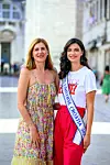 Ora Antonia kći je hrvatske odbojkašice Slavice Kuzmanić.