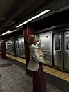 Iako je grad odlično povezan metroom, Kate ističe da je potrebno pripremiti se na puno hodanja