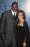 4/14/00 New York City Essence Awards 2000 at Radio City Music Hall. Honoree Michael Jordan with wife Juanita. Photo by Evan Agostini/ImageDirect