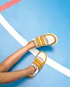 Muris modeli su također barefoot