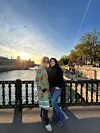 Jasmina s prijateljicom u Parizu