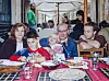 Fotografija cijele obitelji na dan kada su stigli po osmogodišnjeg Antu u Dubrovnik gdje je živio u dječjem domu