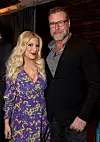 Tori Spelling i Dean McDermott na gala zabavi Fox Winter All-Star Party u Los Angelesu