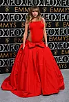 Suki Waterhouse naglasila je trudniki trbuščić u predivnoj haljini modne kuće Valentino