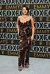 Selena Gomez odjenula je poluprozirnu, svjetlucavu crnu haljinu dizajnera Oscara de la Rente