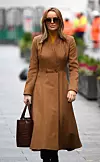 Britanka je cijeli outfit bazirala na smeđim tonovima.