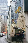 Grafiti na pročelju zgrade u starom dijelu grada.