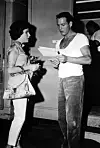 Elizabeth Taylor s Gucci torbom i Paul Newman na setu 1958. godine