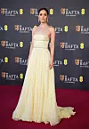 Rose Byrne u nježnoj žutoj haljini brenda Miu Miu