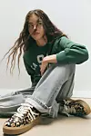 Pull&Bear tenisice s leopard uzorkom i debelim potplatom (45,99 eura)