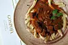 Uz vrbničku žlahtinu prijaju krčke šurlice, tradicionalna krčka tjestenina koja se poslužuje 'ze žvaceton'