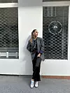 Tara je završila Odnose s javnošću, a želja joj je nastaviti školovanje u Madridu