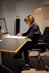 Leila Nanuk istim programom crta projekte i svoj nakit