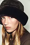 Zara od umjetnog krzna (prije 22,95, sada 15,99 eura)