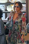 Jennifer Lopez snimljena je u kupovini.