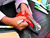Njegov zlatni standard je potpetica od 16 centimetara visine
