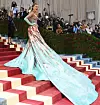 Blake Lively 2022., tema 'In America: An Anthology of Fashion', nosi Atelier Versace