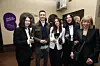 Lovro u društvu mame Daniele i tete Nataše u Gradskom dramskom kazalištu Gavella na premijeri predstave Edmonda Rostanda 'Cyrano de Bergerac'