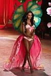 Jasmine Tookes na reviji Victoria‘s Secreta u New Yorku 2012.
