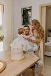 Maja Lena Lopatny i Karlo Šeparović s kćeri Mabel koja je u lipnju navršila godinu dana