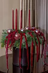 Nijedan Advent ne može proći bez vijenca, a ove sezone ponovno je u modi kombinacija crvene i zelene