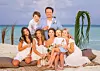 Jamie Oliver sa suprugom Jools i djecom na Maldivima