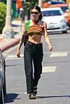 Kendall Jenner voli ležerne kombinacije.