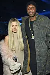 Početkom 2016., nakon njegovog oproavka, Khloe ga je povela u New York na koncert Kanye Westa, njezinog tadašnjeg šogora