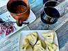 Među gruzijskim specijalitetima je khinkali, knedle punjene mesom, sirom ili gljivama