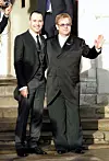 Sir Elton John i David Furnish sklopili su civilno partnerstvo 2005. u Londonu