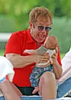 Elton John i tromjesečni sinčić Zachary
