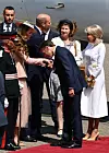 Princ William i Kate Middleton dočekali su na aerodromu francuskog predsjednika i Prvu damu