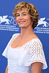 Cecile de France s murano naušnicamaž
