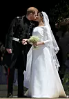 Meghan i Harry ispred kapelice sv. Jurja u Windsoru.