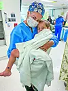Ljubazna Bernadetta iz bolnice u West Palm Beachu odnijela je Šimuna na rukama u operacijsku salu.