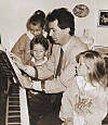 Tomislav Ivčić s djecom