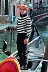 Model venecijanskih gondolijera na reviji marke ženske odjeće Zimmermann.